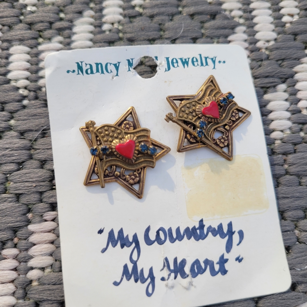 Nancy Neill My country My heart Earrings